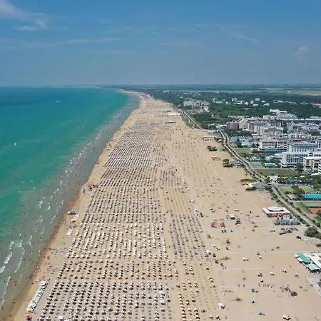 Cozy Two-room Flat 100 Metres From Apartment Bibione