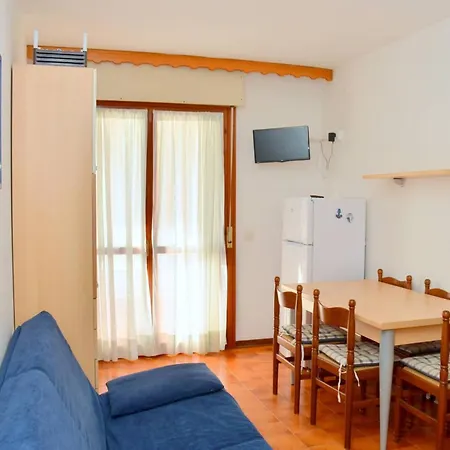 Apartamento Cozy Two-room Flat 100mt From