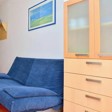 Cozy Two-room Flat 100mt From شقة *